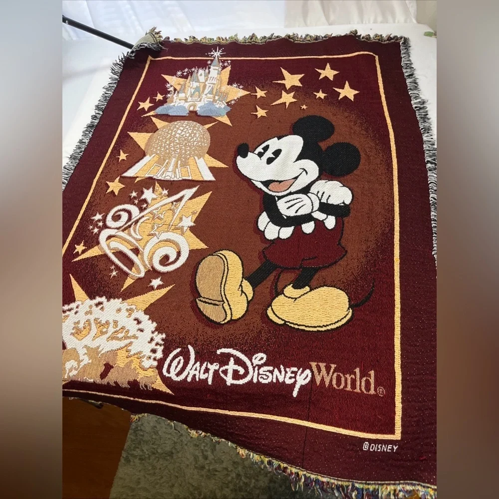 Walt Disney World Mickey Mouse Throw Blanket Tapestry Magic Kingdom Epcot 43x58